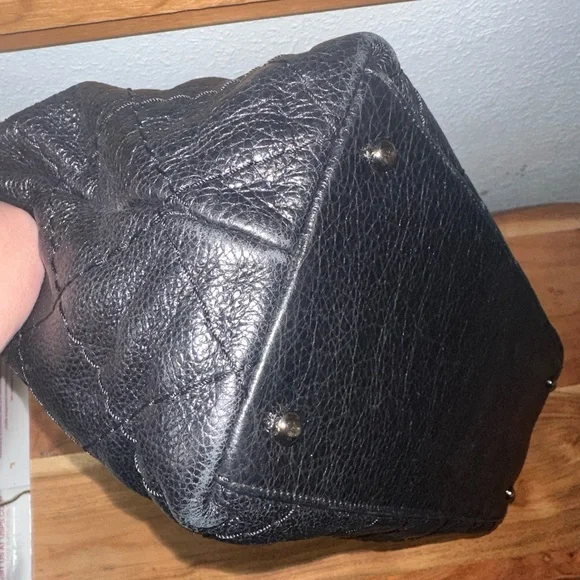 CHANEL On The Road Large Tote - Picture 7 of 15